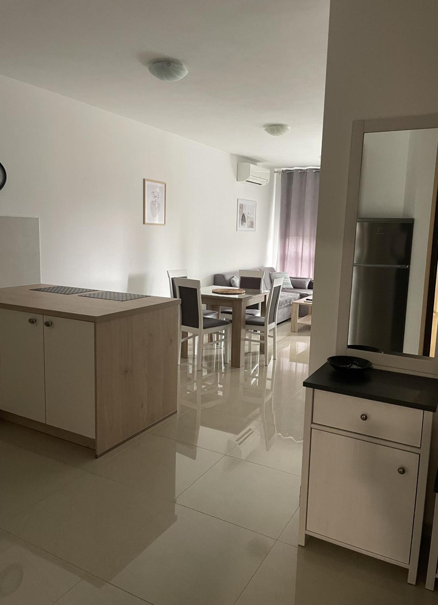 Giovanna Apartment With Terrace And Free Parking Pula Extérieur photo